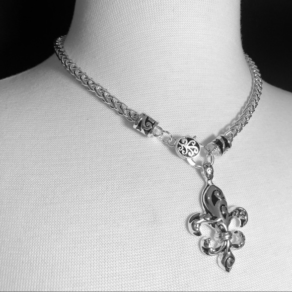 Fleur De Lis Designer Inspired Swirl Necklace Set - Picture 3 of 3